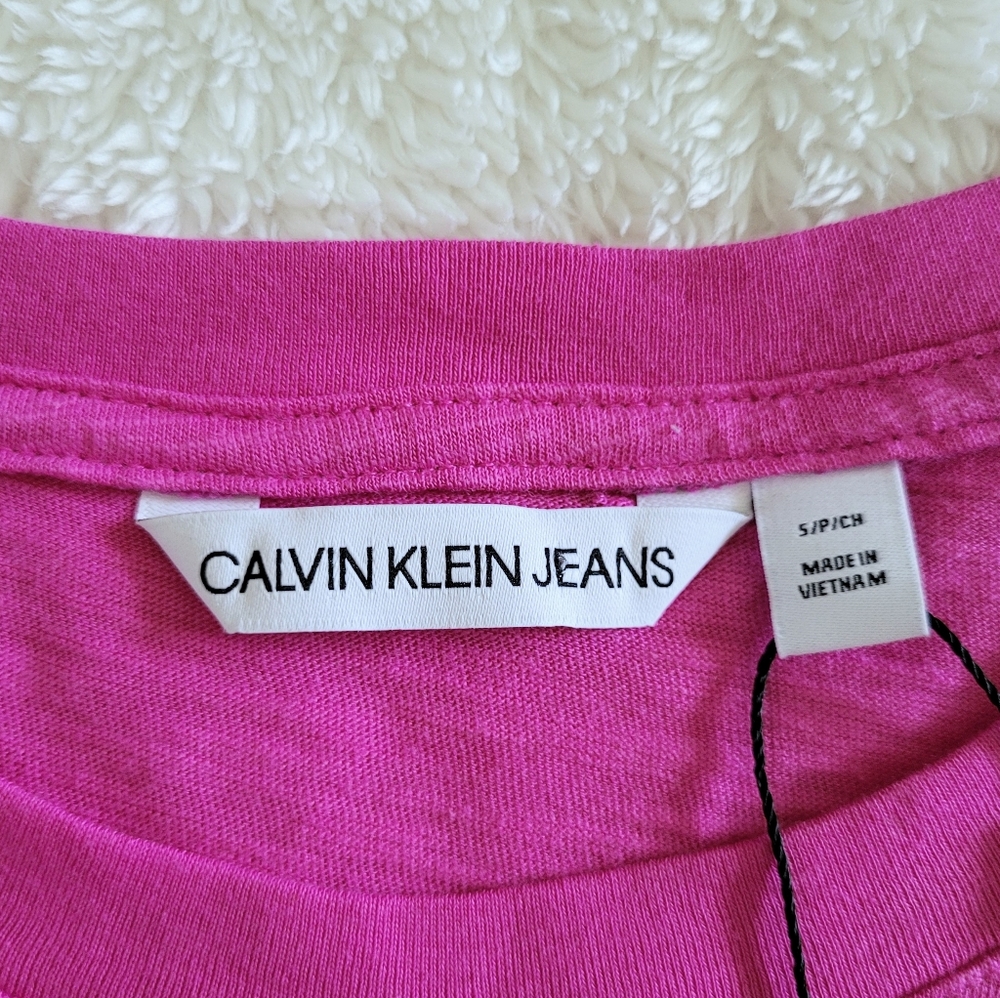 Calvin Klein Jeans👖Pink💕 Boxy Tee - NWT - Picture 6 of 12
